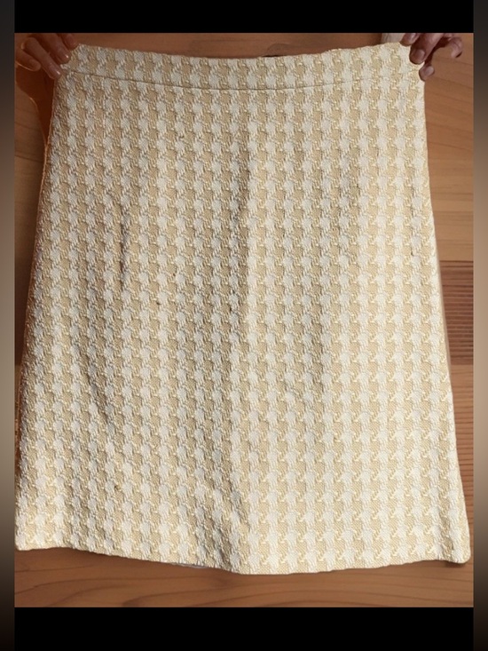 Banana Republic Dresses & Skirts - Banana Republic Hounds Tooth Yellow White Skirt A Line Size 10 Straight Lined